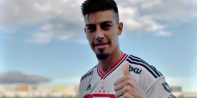São Paulo acerta contratação do atacante Emiliano Rigoni