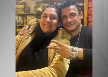 Mulher que matou marido ao buscar roupas já foi condenada por furto em loja