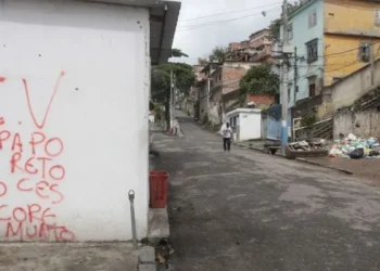 Deputado, delegado e policiais: Operações miram braço político do CV no RJ