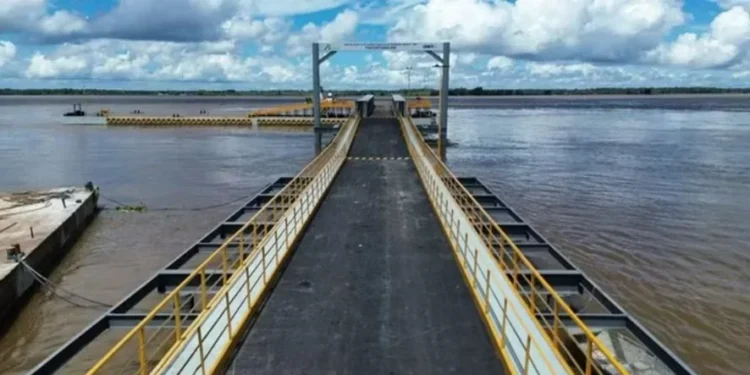 O píer ficará fixado no leito do Rio Amazonas — Foto: DNIT/Divulgação