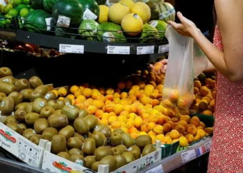 Vendas no varejo da zona do euro caem mais do que o esperado em julho