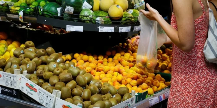 Vendas no varejo da zona do euro caem mais do que o esperado em julho