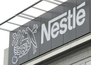 Fabio Kuhn: 'Vamos colocar aqui uma nova linha com a última tecnologia que temos no mundo relacionada à extração de café para transformá-lo em café solúvel' — Foto: Globo Rural