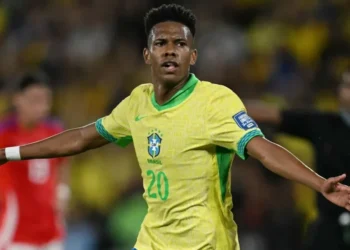 Com belos gols, Brasil vence Chile e segue invicto na Era Ancelotti