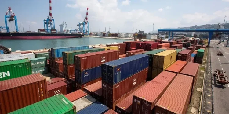 CMA conclui OPA da Santos Brasil por R$ 5,23 bilhões