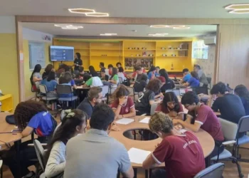 Estudantes da Amazônia recebem formação para cobrir a COP30