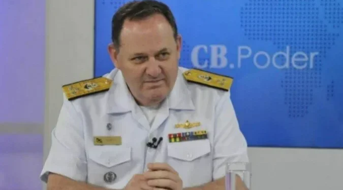 Marinha precisa de sistema que vigie as fronteiras marítimas, diz Almirante