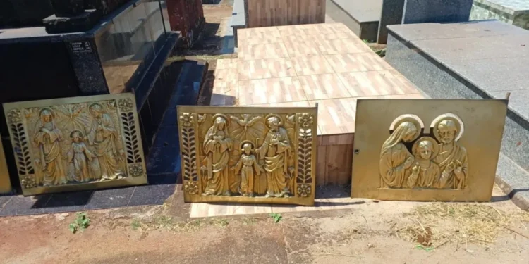 Criminosos usam túmulo para esconder peças de bronze furtadas no PR