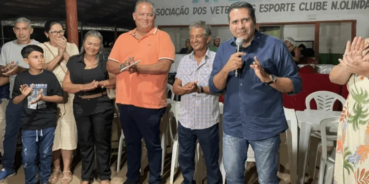 O anúncio foi feito ao lado do senador Eduardo Gomes, do prefeito Jesus Evaristo e demais lideranças da cidade