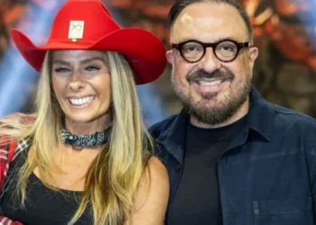 Adriane Galisteu e Carelli são detonados por dinâmica em A Fazenda 17