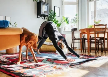 Saiba os benefícios do alongamento e como praticar do jeito certo