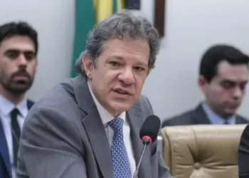 Fernando Haddad indicou a importância de políticas de preços mínimos, contratos de opção e de formação de estoques reguladores — Foto: Kayo Magalhães / Câmara dos Deputados