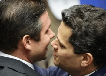 Motta nega “traição” de Alcolumbre após rejeição da PEC da Blindagem