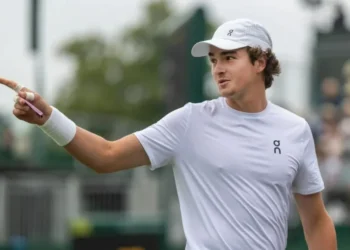 Alcaraz e João Fonseca se enfrentam em exibição em Miami; confira