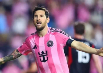 Messi entra em contagem regressiva para gol 900. Confira números