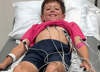 Garoto de 9 anos doa células-tronco e dá ao pai nova chance de vida