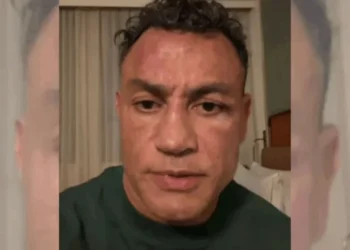 Popó quebrou a mão e teve sangramento na cabeça após pancadaria