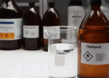 Como será a investigação da PF sobre metanol em bebidas alcoólicas