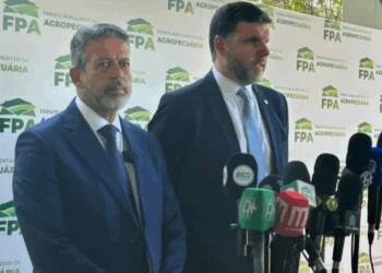 Isenção do IR: Lira diz que compensação ainda está em debate