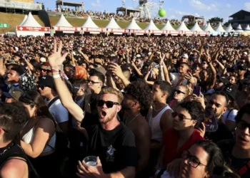 Mulher perde processo após participação no Festival Lollapalooza enquanto estava de atestado médico por transtornos psíquicos  • Buda Mendes/Getty Images