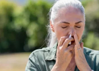 Spray nasal comum pode ajudar a prevenir a Covid, diz novo estudo