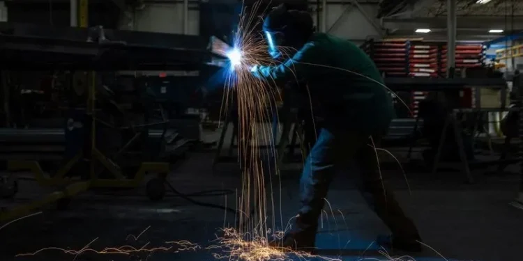 Fábrica em Columbus, EUA • 26/03/2024. REUTERS/Carlos Barria/File Photo