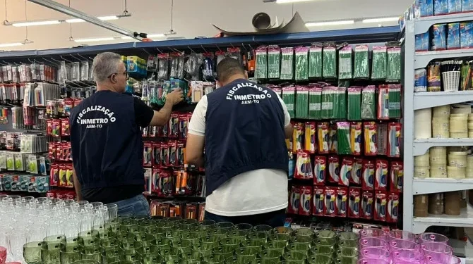 Todos os produtos certificados devem contar com o Selo de Avaliação de Conformidade do Inmetro. Ele é a principal evidência de que a mercadoria passou pelo processo de certificação e está em conformidade com os requisitos técnicos de segurança e desempenho estabelecidos na legislação - Foto: Brenda Ramos/Governo do Tocantins