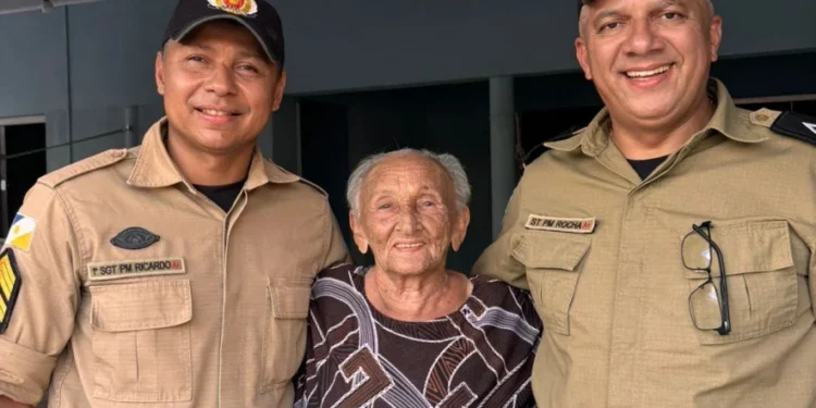 Visitas e atuações de policiamento ostensivo e preventivo voltadas diretamente à segurança e ao bem-estar da população idosa na terça-feira, 14 de outubro. - Foto: Ascom 4ª BPM