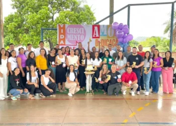 Comemoração do Dia do Professor, no Colégio Estadual Dr. Abner Araújo Pacini em Almas - Foto: Divulgação/Seduc/Governo do Tocantins