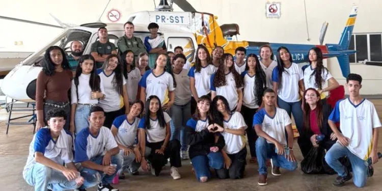 Estudantes desenvolvem projeto para a prevenção de acidentes aéreos - Foto: Divulgação/Seduc/Governo do Tocantins