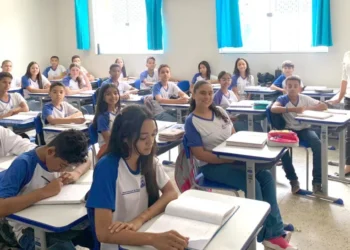 Estudantes da Escola Estadual Alfredo Nasser na preparação para a prova da Olimpíada de Matemática - Foto: Divulgação/Seduc/Governo do Tocantins