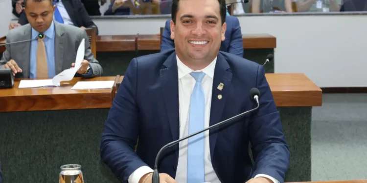 Dep. Gutierres Torquato - foto Isis Oliveira