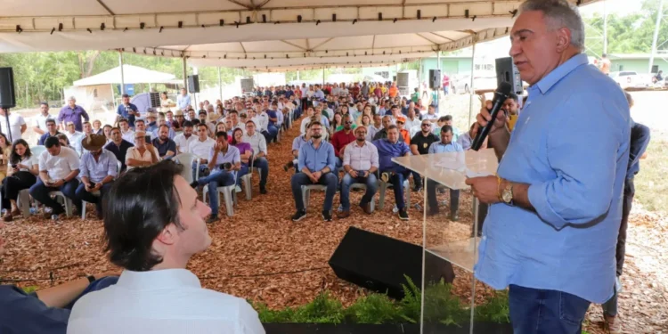 Governador Laurez Moreira participa da inauguração de terminal rodoferroviário que reforça a logística de escoamento da produção de grãos no Tocantins