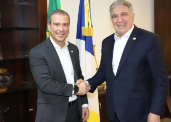 Governador Laurez Moreira reforçou o diálogo com o presidente do BRB, Paulo Henrique Costa, com foco na ampliação de investimentos em industrialização e agronegócio - Ademir dos Anjos/ Governo do Tocantins