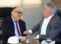 Governador Laurez Moreira debate projetos com ex-ministro da Educação José Henrique Paim