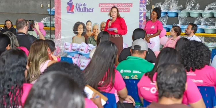Primeira-dama e desembargadora, Ângela Prudente, participou da abertura da campanha e reforçou a importância do cuidado contínuo com a saúde da mulher; Fotos: Antônio Gonçalves/Governo do Tocantins