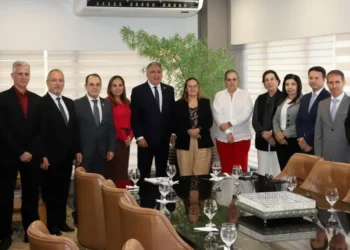Reunião contou com a presença de membros do Governo do Tocantins e do TJTO - Márcio Vieira/Governo do Tocantins