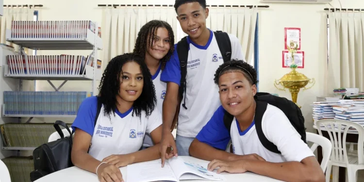 A ausência ou baixa taxa de autodeclaração compromete a formulação de políticas públicas, pois impede que as informações reflitam a realidade racial do país