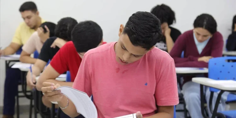 Candidatos farão a prova em todas as cidades onde são ofertados os cursos presencias. (Foto: Nonato Silva/Dicom Unitins)