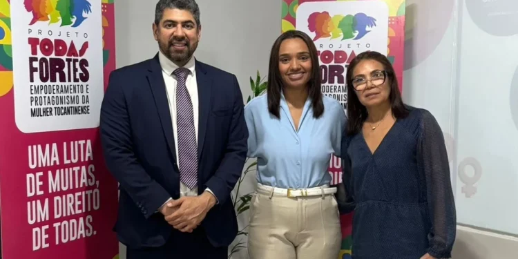 Agenda institucional reuniu a secretária de Estado da Mulher, Larissa Rosenda, e o secretário da Segurança Pública, Bruno Azevedo, com o objetivo de alinhar diretrizes e fortalecer a integração entre as duas pastas