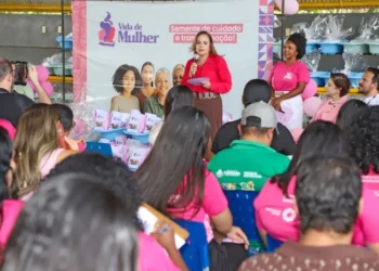A primeira-dama e desembargadora Ângela Prudente representou o governador do Tocantins na abertura do evento e reforçou o compromisso do Governo com políticas públicas voltadas às mulheres -  Antônio Gonçalves/Governo do Tocantins