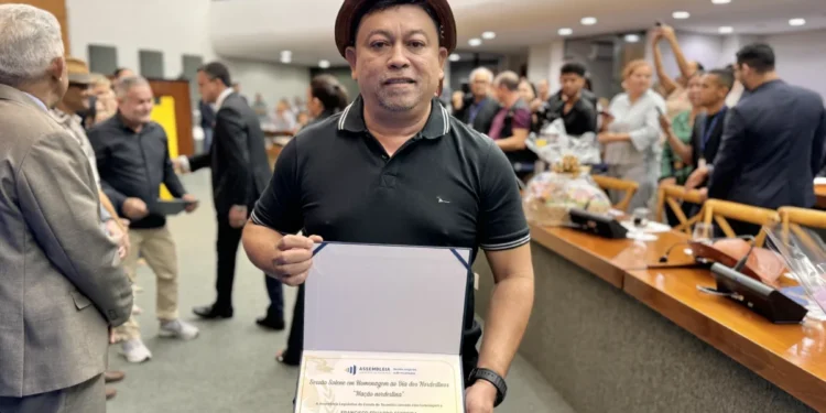 Natural de Mossoró (RN), "Xico" comanda um projeto com 2 milhões de visualizações nas redes: Xico TV.
Créditos da imagem: Amanda Germiniani/Ascom A.C.