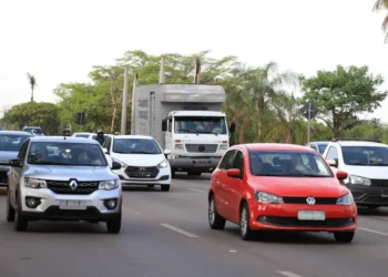 O licenciamento é obrigatório e, sem o pagamento, o condutor fica impossibilitado de emitir o Certificado de Registro e Licenciamento Veicular eletrônico (CRLV-e