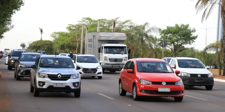 O licenciamento é obrigatório e, sem o pagamento, o condutor fica impossibilitado de emitir o Certificado de Registro e Licenciamento Veicular eletrônico (CRLV-e