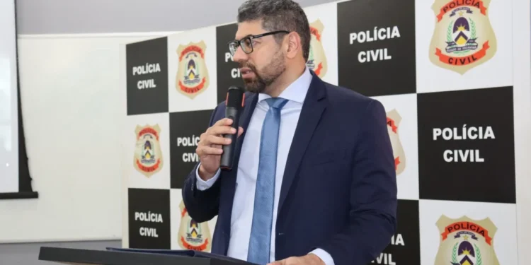 Secretário Bruno Azevedo ministrou uma aula sobre Atendimento ao Público.