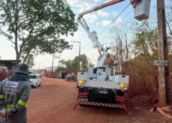 Instalação da luminárias em LED no setor Lago Norte começaram nesta terça-feira, 7 – Foto Divulgação