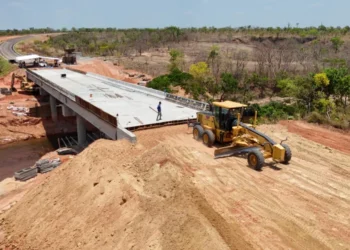 Ponte possui 74,20 metros de extensão e fica localizada na rodovia TO-247, no trecho que liga Lagoa do Tocantins a São Félix; Foto: Edes Pereira/Governo do Tocantins