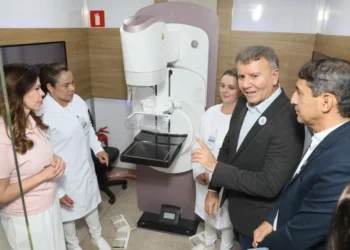 Prefeito Eduardo Siqueira Campos ressaltou meta de atendimento de 1.500 mulheres – Foto Edu Fortes