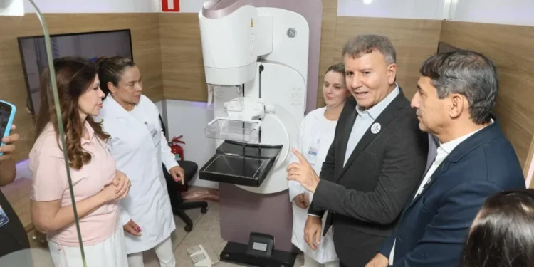 Prefeito Eduardo Siqueira Campos ressaltou meta de atendimento de 1.500 mulheres – Foto Edu Fortes