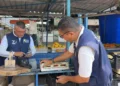 Agência de Metrologia faz fiscalização de balanças de pesagem na Feira da 304 Sul em Palmas
